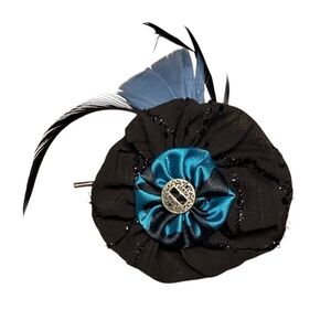 NWT Handcrafted Mixed Media Yo-yo Hairpin